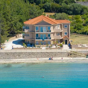 egialion-iqia.kefaloniahotels.net/